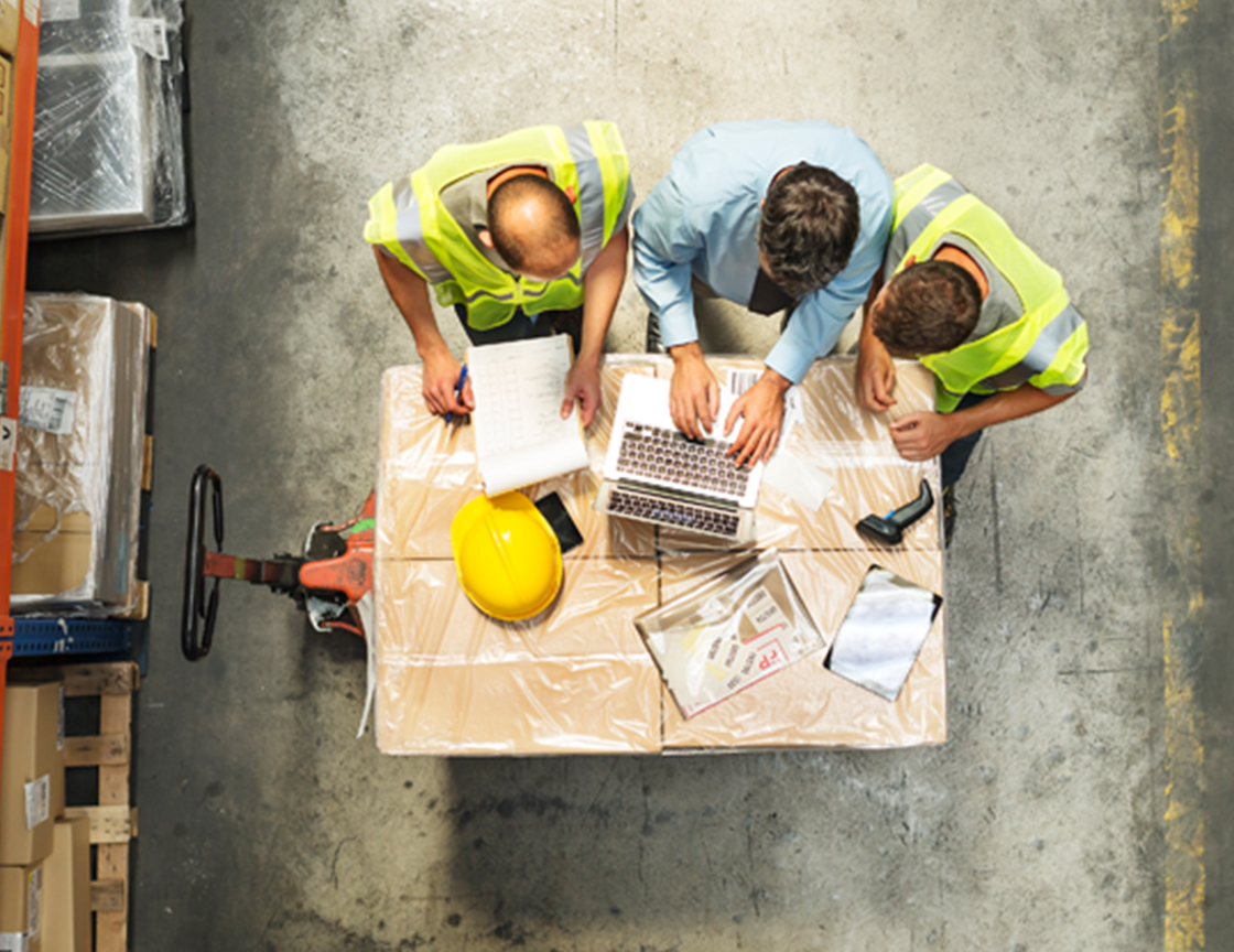 workers-at-table