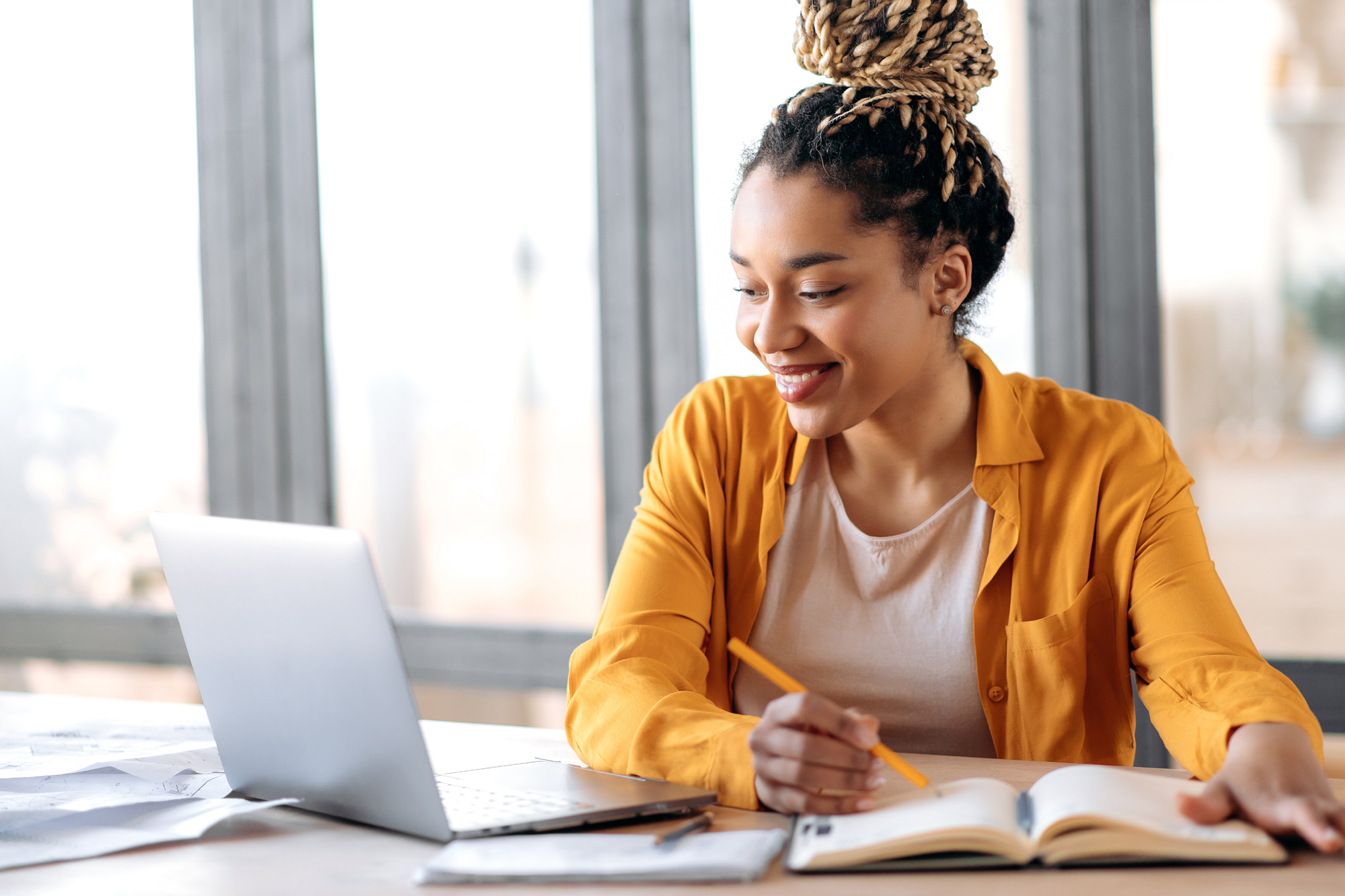 woman working on laptop