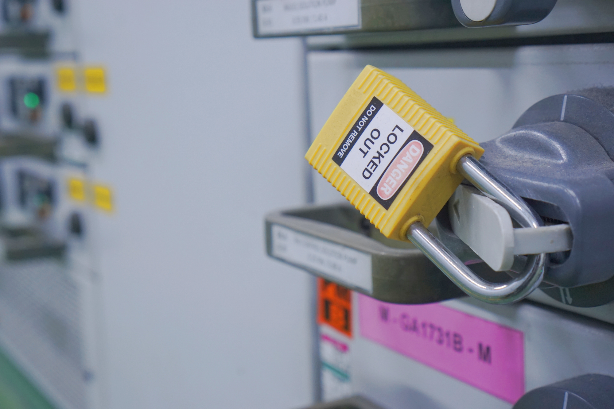 Key lock switch or circuit breaker for safety protect.in electric room.