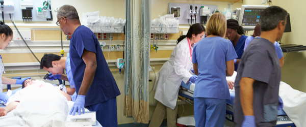 nurses working in an emergency room